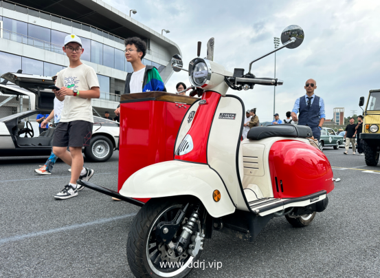 b79bee8407fac312cc64078ca82ce322_